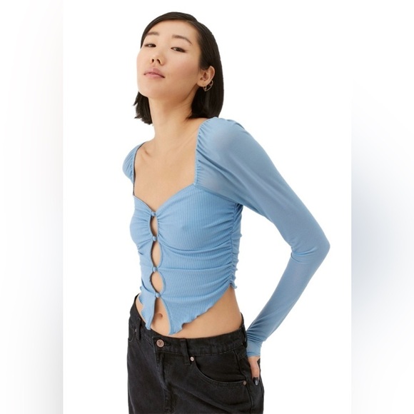 Urban Outfitters “Close to Me Peakaboo” Cotton blend crop top, NWT size small! - Picture 2 of 12